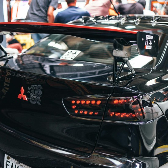 سيارة مكشوفة