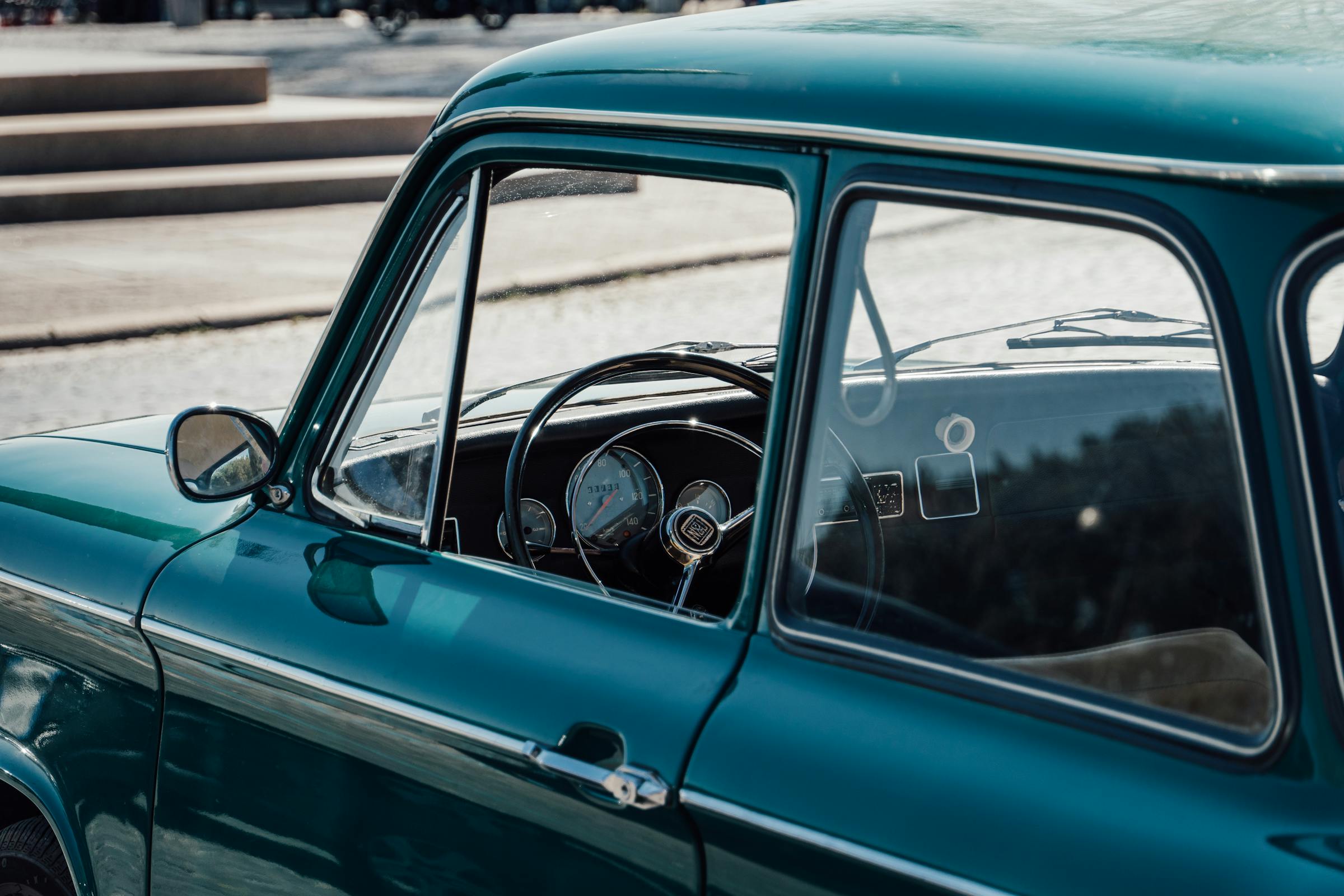 استبدل سيارتك القديمة بأخرى جديدة